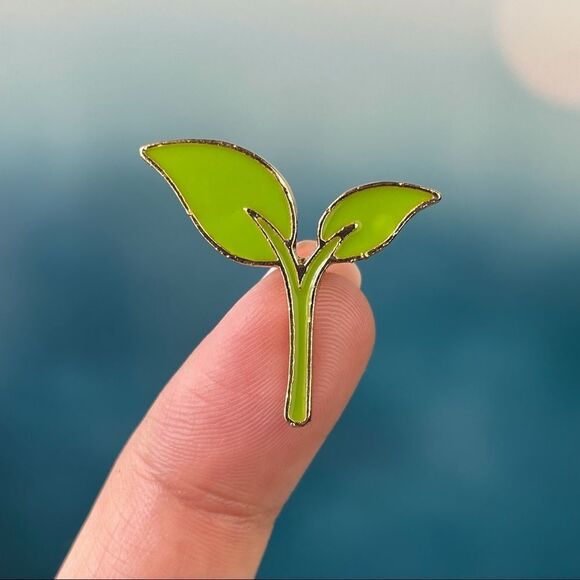 Plant Green Sprout Enamel Pin/ Brooch Lapel - Picture 1 of 5